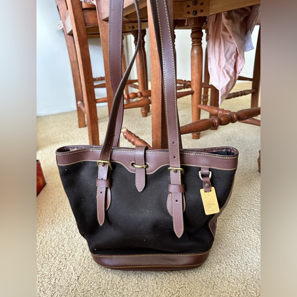 Dooney & Bourke bucket bag
